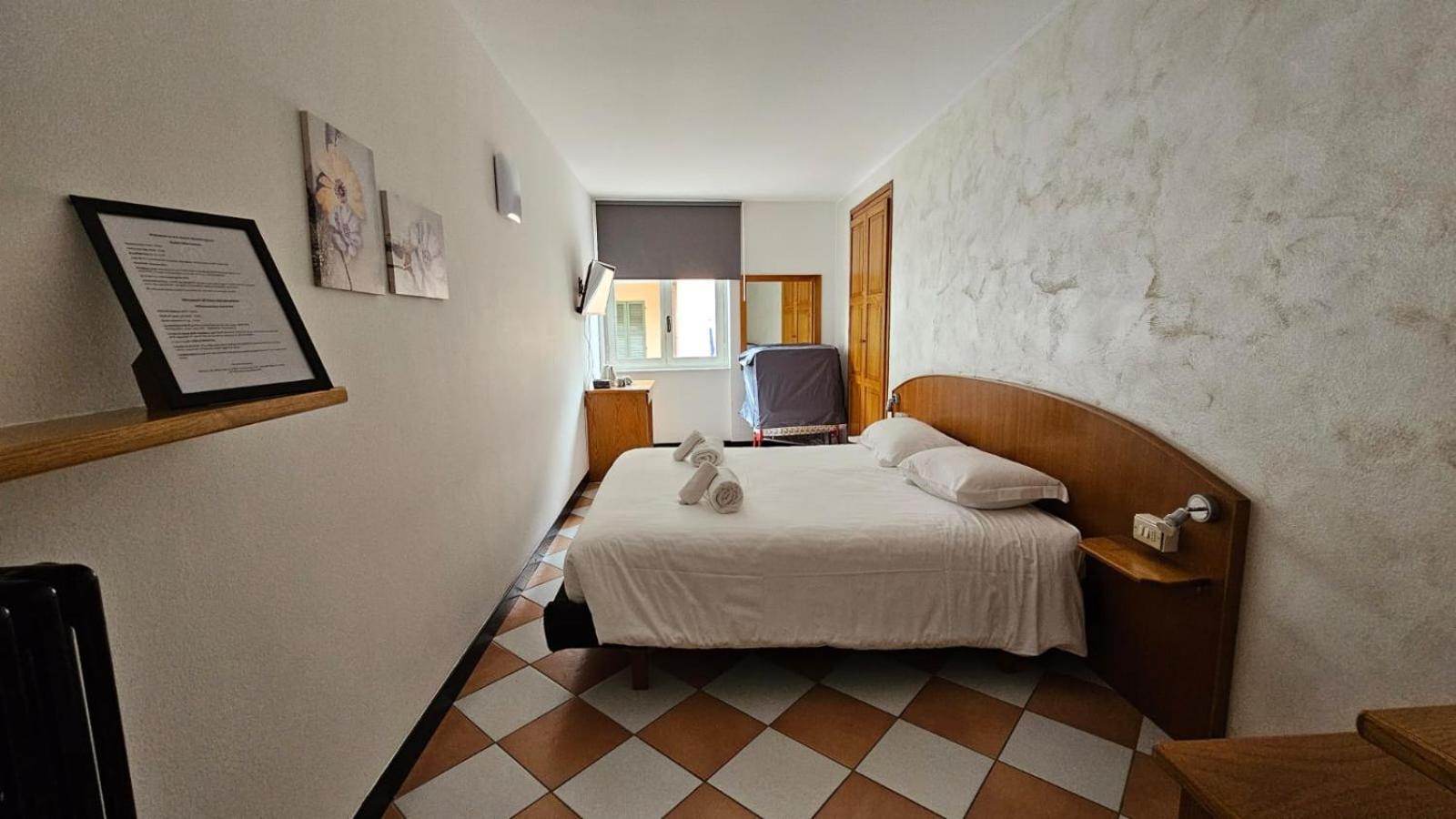 Hotel Montecodeno Varenna Exterior photo